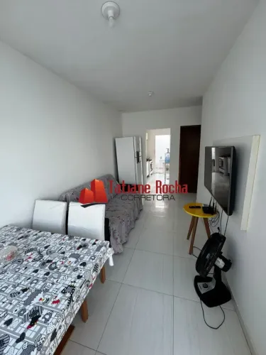 Vendo excelente casa em rua pública no bairro Tomba/ Boa Hora.