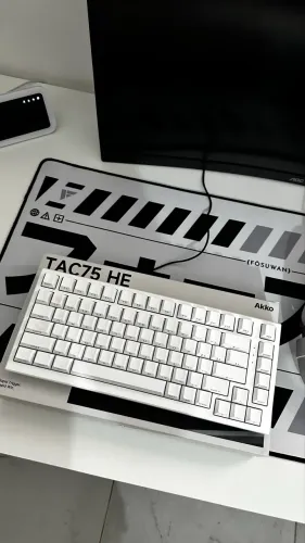 Teclado magnético AKKO TAC75 he