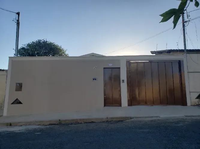 Ótima casa 3/4 uma suíte, bairro Tibery