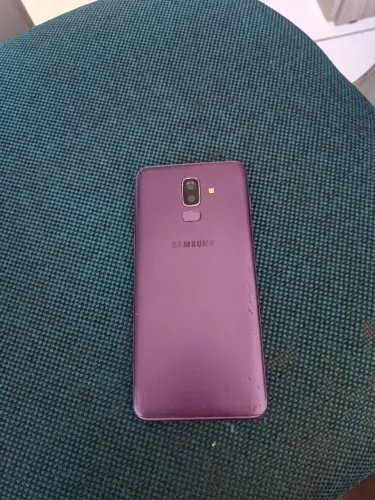 Samsung j8 