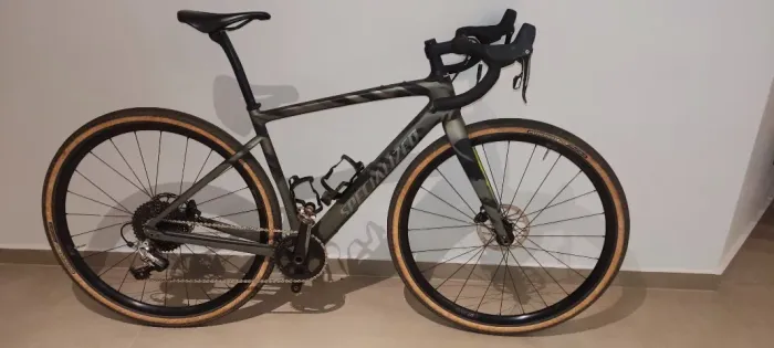 Bicicleta Diverge Comp Carbon Specialized