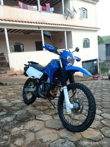 Lander 250 xtz