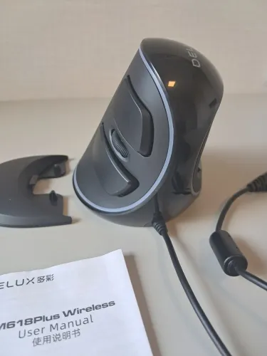 Mouse vertical ergonômico Delux M618 Plus