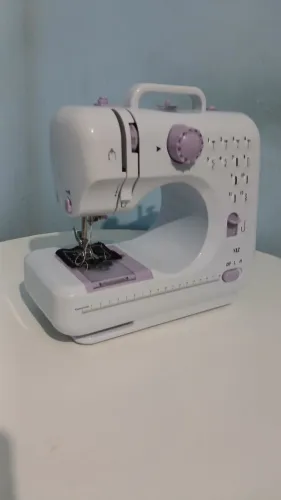 Máquina de costura