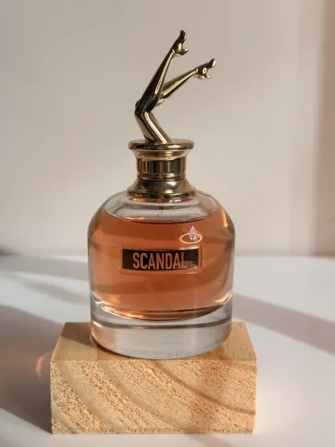 Perfume Scandal Eau de Parfum 80ml
