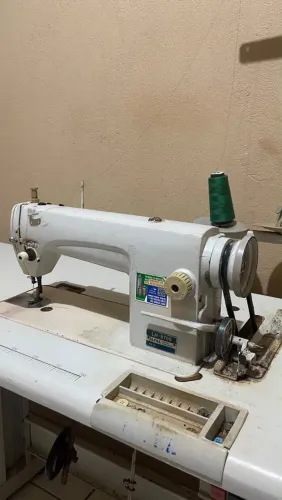 Máquina Reta Industrial