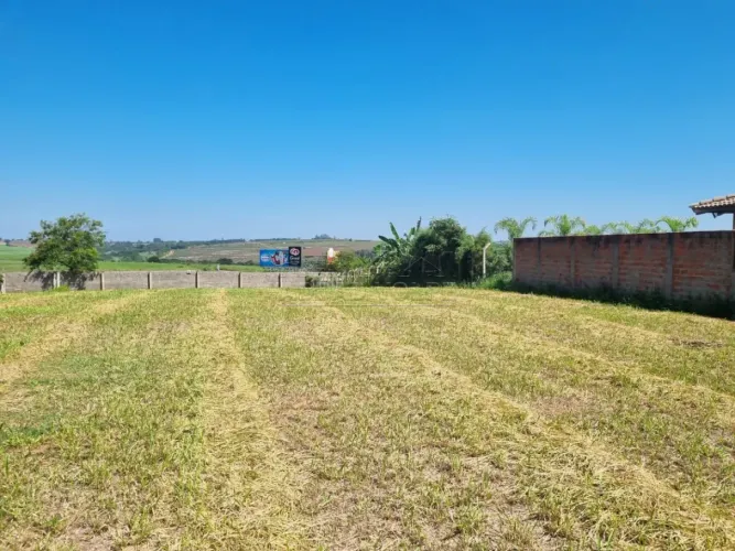 Lote amplo em condomínio tranquilo próximo a Bauru.
