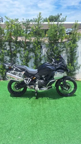 Vento moto BMW F 900 Adventure plus com apenas 14.000km. 