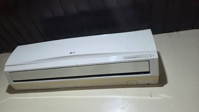 Ar condicionado LG 12 mil BTU convencional