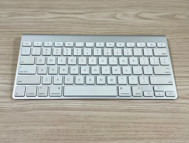 Teclado Apple - seminovo