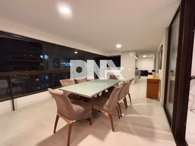 Apartamento : / Residencial / Botafogo