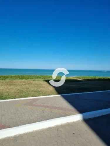 Terreno de 5.150 m² com localização privilegiada, de frente para o mar!