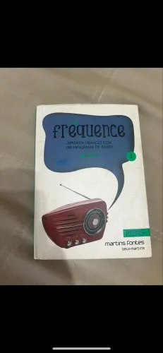 Fréquence 1: Aprenda francês com um programa de rádio (Débutant) com CD