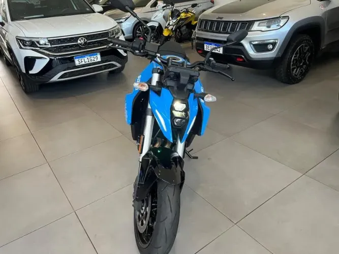 SUZUKI GSX-8S 2026