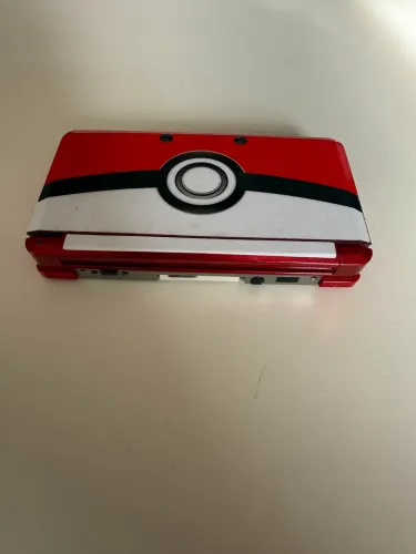 Nintendo 3DS Poké Ball Edition + Jogos Originais