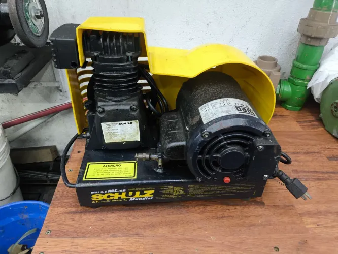 Compressor de ar  poço artesiano 