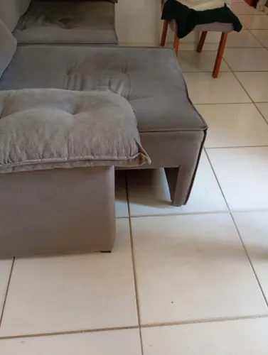 Confortável, espaçoso e bem conservado.