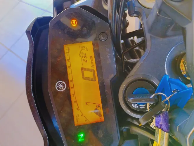 Vende se ou troca por veículo de menor valor com doc ok carro ou moto