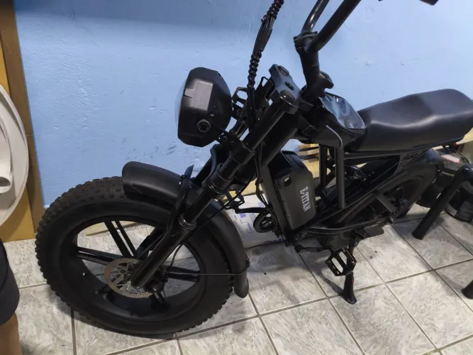 Bicicleta Elétrica linda em perfeita condições 