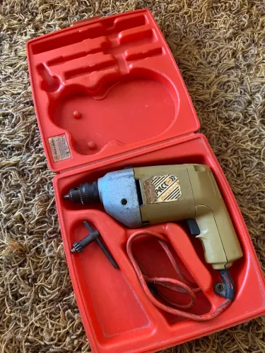 Furadeira Black+Decker Peça Rara