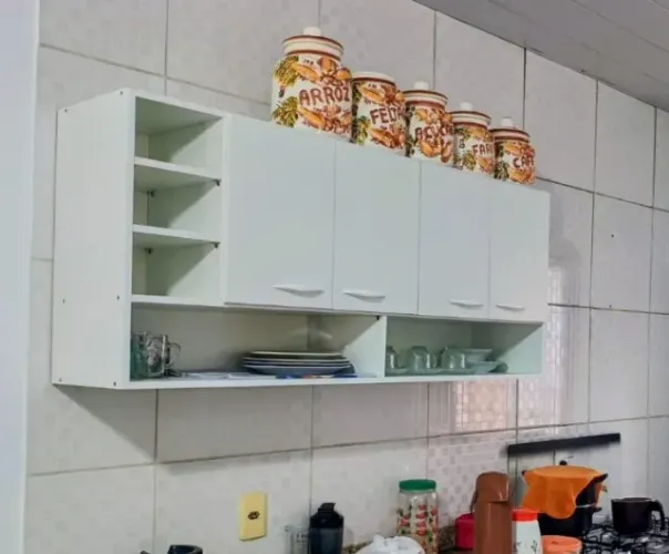 Armário de cozinha branco em mdf 