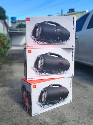Boombox 4 PRETA / LACRADA / COM NOTA FISCAL