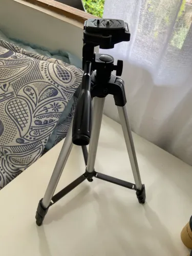 Tripé Fotográfico Ajustável - Em Ótimo Estado