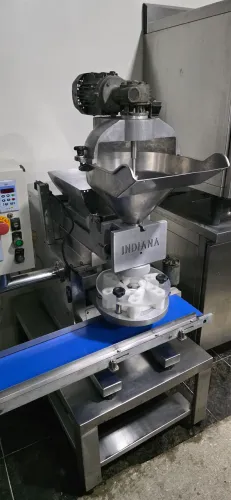 Maquina de coxinha Indiana