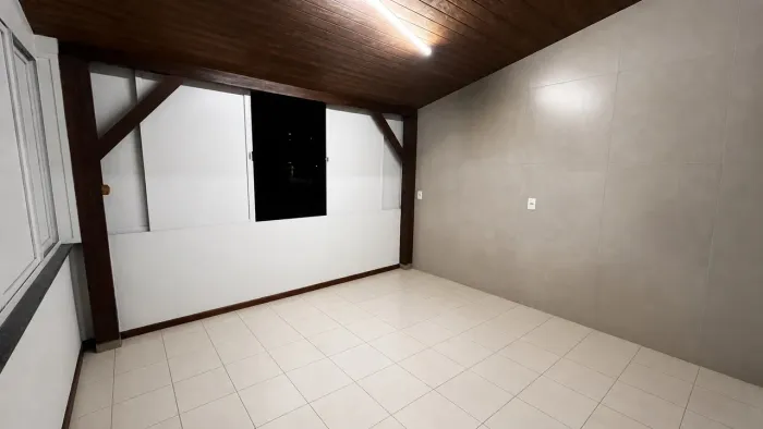 Casa 1 Quarto em Barreiros | Ar-Condicionado | Água e Luz Inclusas