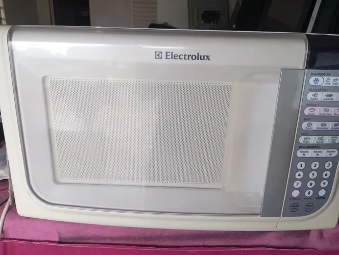 Microondas Eletrolux 31l
