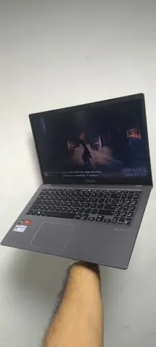 Notebook Asus, processador amd Raizen 5 3500U, memória ram de 8 gb, SSD nvme 256 gb