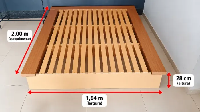 Base de Cama Casal em Madeira com Estrado Ripado - 2,00 x 1,64 m
