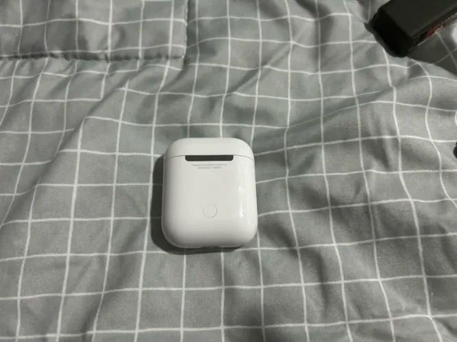 AirPods Apple (2ª Geração) - Modelo A2031 - 1 Ano de Uso - Original
