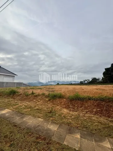 TERRENO CONDOMÍNIO RESERVA CLUB