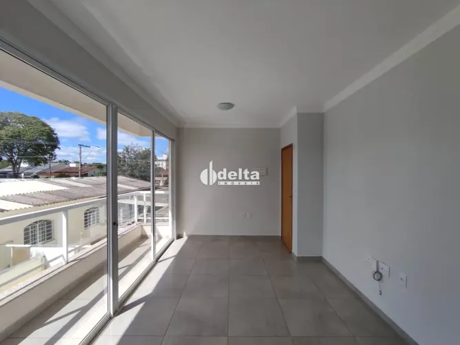 Apartamento com 3 quartos sendo 1 suíte, disponível para locação no bairro Tibery em Uberl