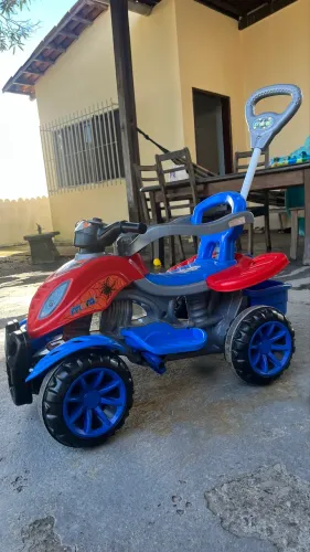 Quadriciclo infantil 
