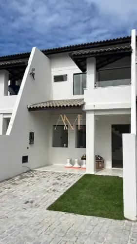 Oportunidade!!!Village Novo em condomínio a 100 Metros da Praia!!!!