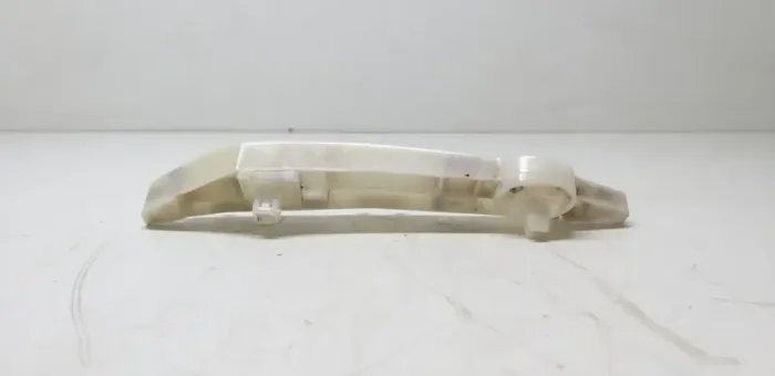 Guia Parachoque Traseiro Lado Esq Nissan March 2014/2019 