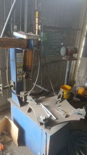 Desmontadora de peneu só 4.500