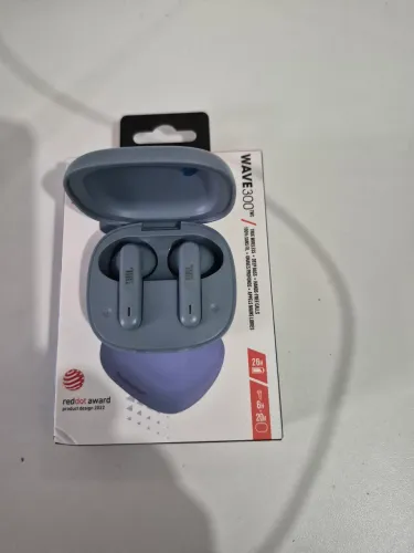 JBL Wave 300 TWS.