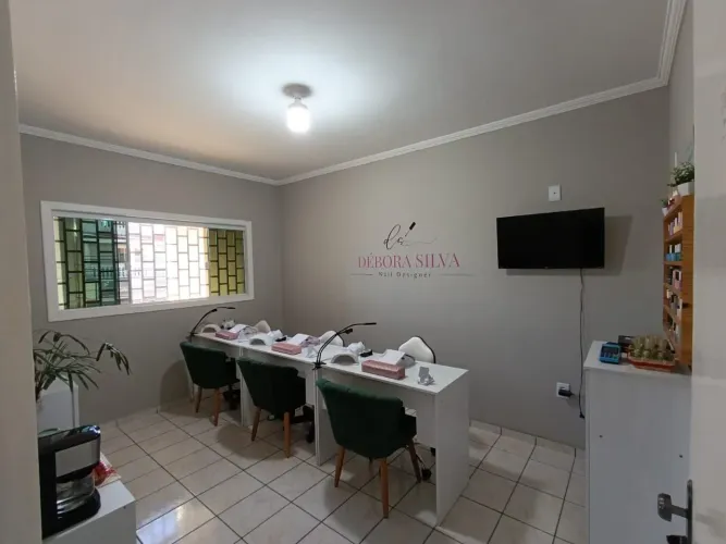 Sala comercial bosque eucaliptos