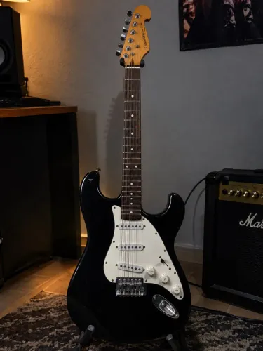 Guitarra Giannini Sonic X Series Preta - Revisada, Cordas Novas.