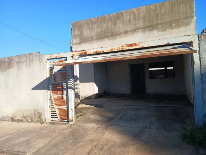 Vendo casa em construção