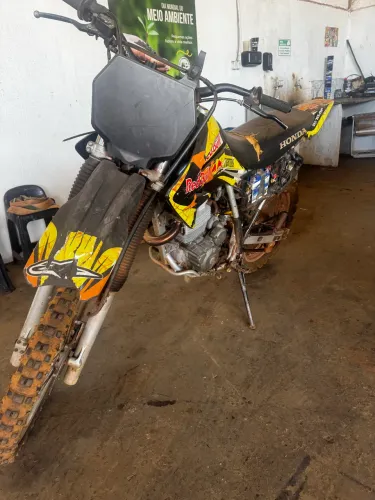 Vendo tornado toda preparada para trilha