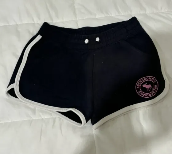 Short Abercrombie infantil azul escuro 