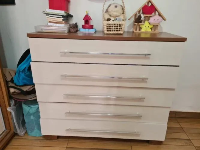 cômoda 115 x 45