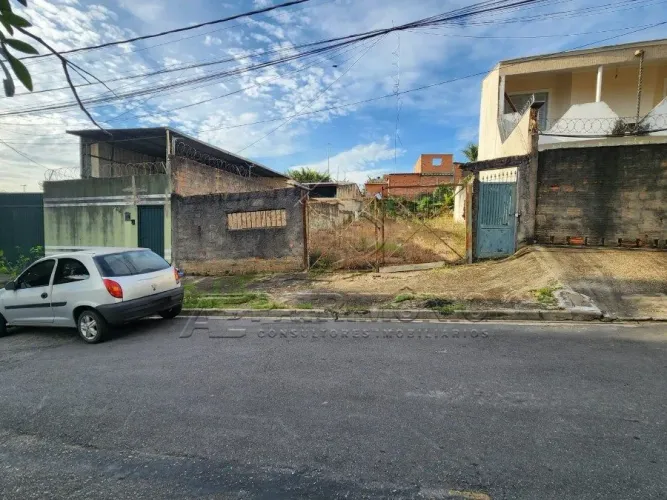 TERRENO COM 600M² - CIDADE JARDIM