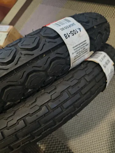 Pneu cb 400 novo sem uso