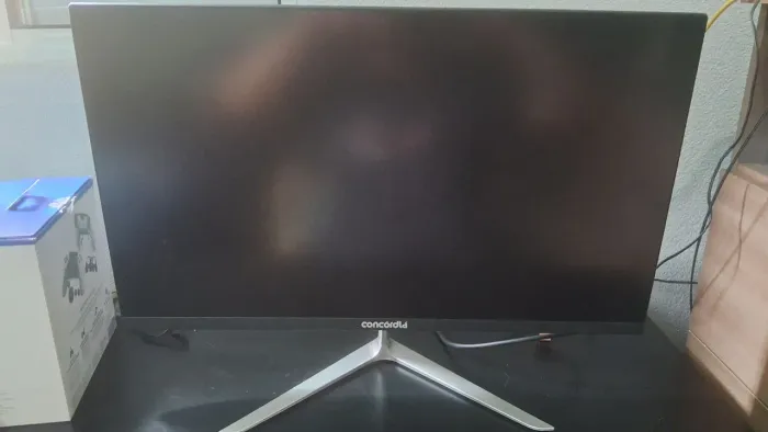 Monitor da concordia em perfeito estado mas n tenho a caixa