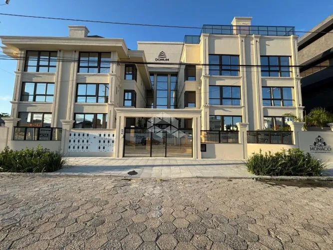 Apartamento 2 dormitórios com 2 suíte nos Ingleses